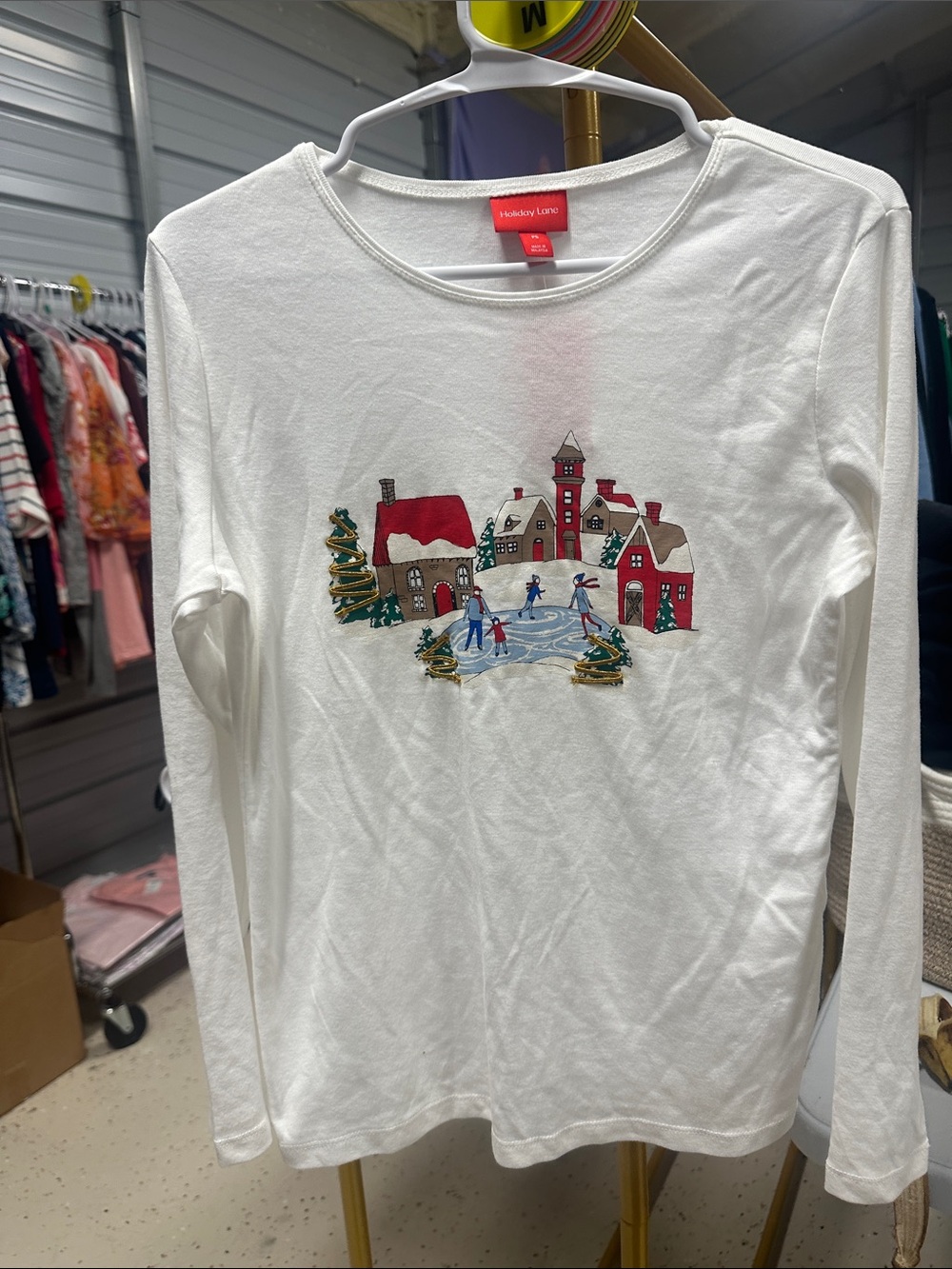 NWT WOMEN’S HOLIDAY LANE, LONG SLEEVE TOP